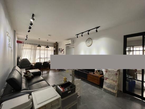 479B Yishun Street 42 HDB Apartment For Sale, $620,000, 3 Bed 2 Bath 1,001 sqft $619.00 psf