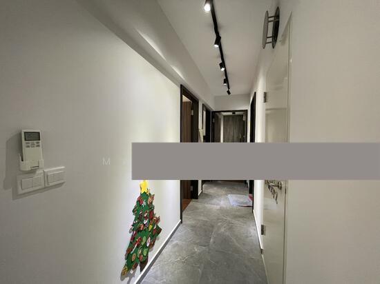 479B Yishun Street 42 HDB Apartment For Sale, $620,000, 3 Bed 2 Bath 1,001 sqft $619.00 psf