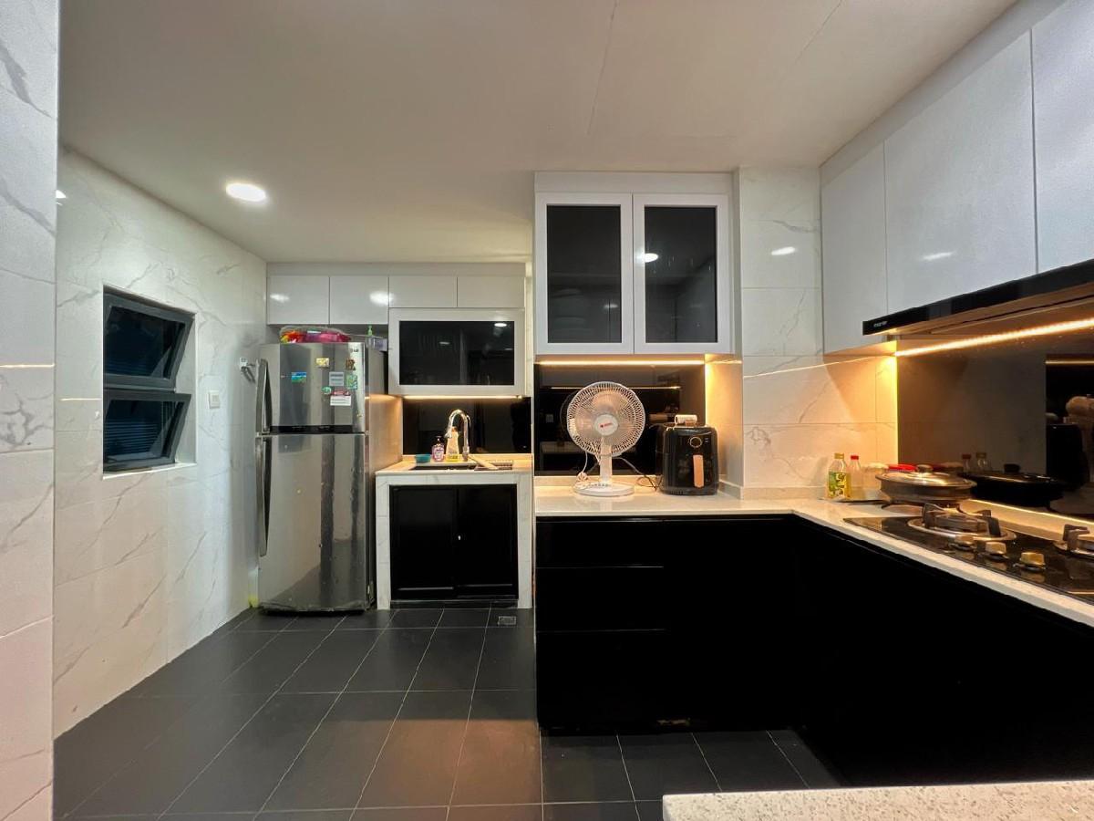 Regent Grove Condominium For Sale, $1,290,000, 3 Bed 2 Bath 1,195 sqft $1,080.00 psf