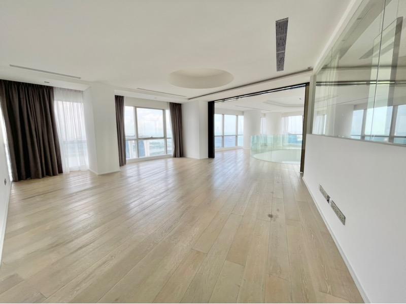 The Sail @ Marina Bay Condominium For Sale, $12,300,000, 4 Bed 3 Bath 5,597 sqft $2,198.00 psf