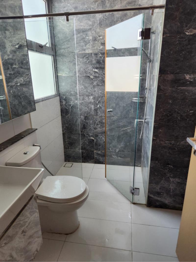 Eight Courtyards Condominium For Sale, $1,550,000, 3 Bed 2 Bath 1,087 sqft $1,426.00 psf