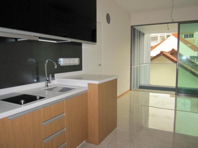 Newton Edge Condominium For Sale, $910,000, 1 Bed 1 Bath 463 sqft $1,965.00 psf