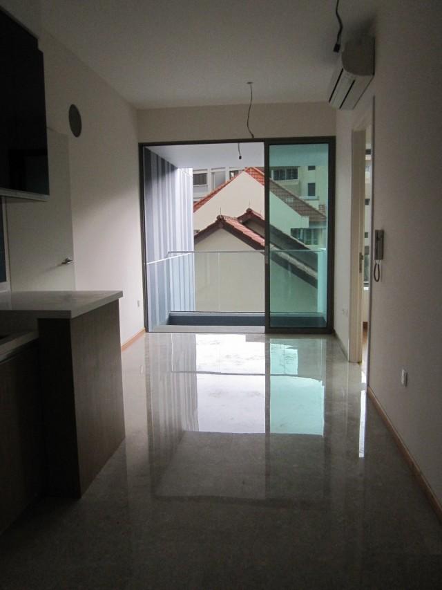 Newton Edge Condominium For Sale, $910,000, 1 Bed 1 Bath 463 sqft $1,965.00 psf