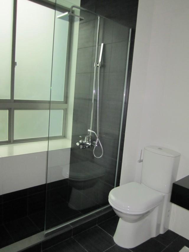 Newton Edge Condominium For Sale, $910,000, 1 Bed 1 Bath 463 sqft $1,965.00 psf