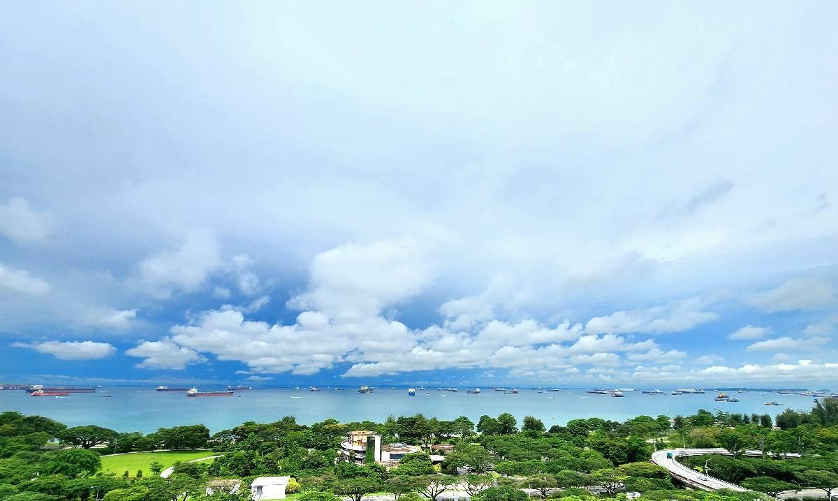 Prop-GPT: Condominium: D15 Amber Road Coastline Residences