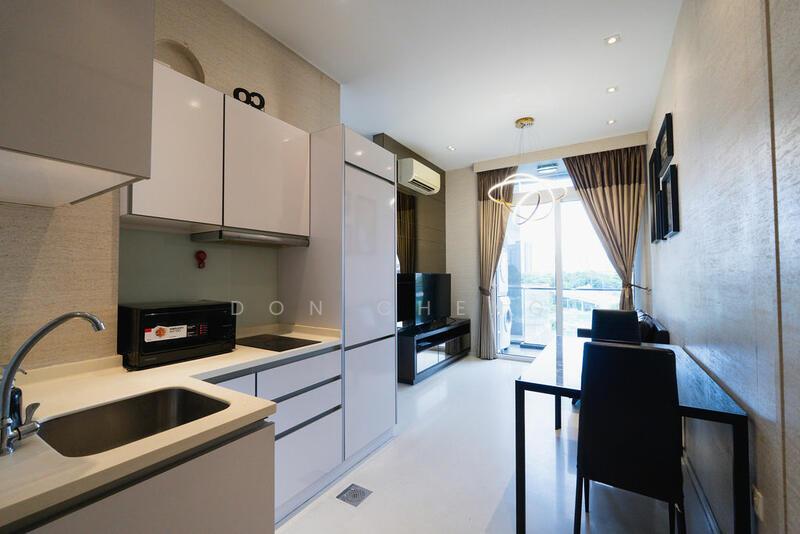 Prop-GPT: Condominium: D12  Suites @ Topaz