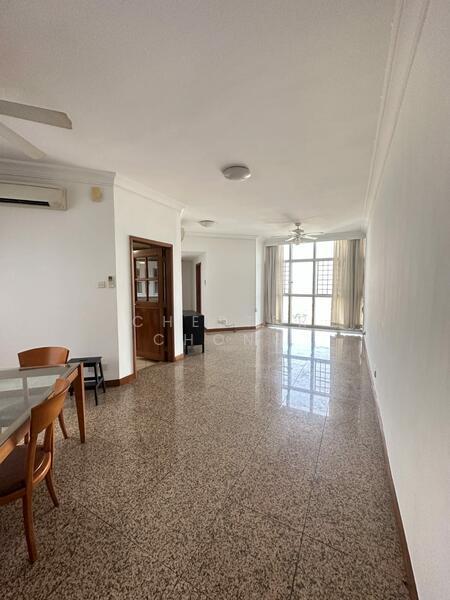 Prop-GPT: Condominium: D16 Bayshore The Bayshore