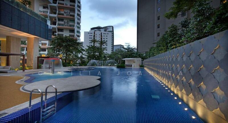 Prop-GPT: Condominium: D09 Cairnhill The Ritz-Carlton Residences