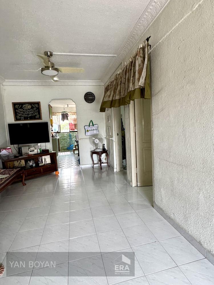 Prop-GPT: HDB - 2 room: D16 Upper East Coast 57 New Upper Changi Road