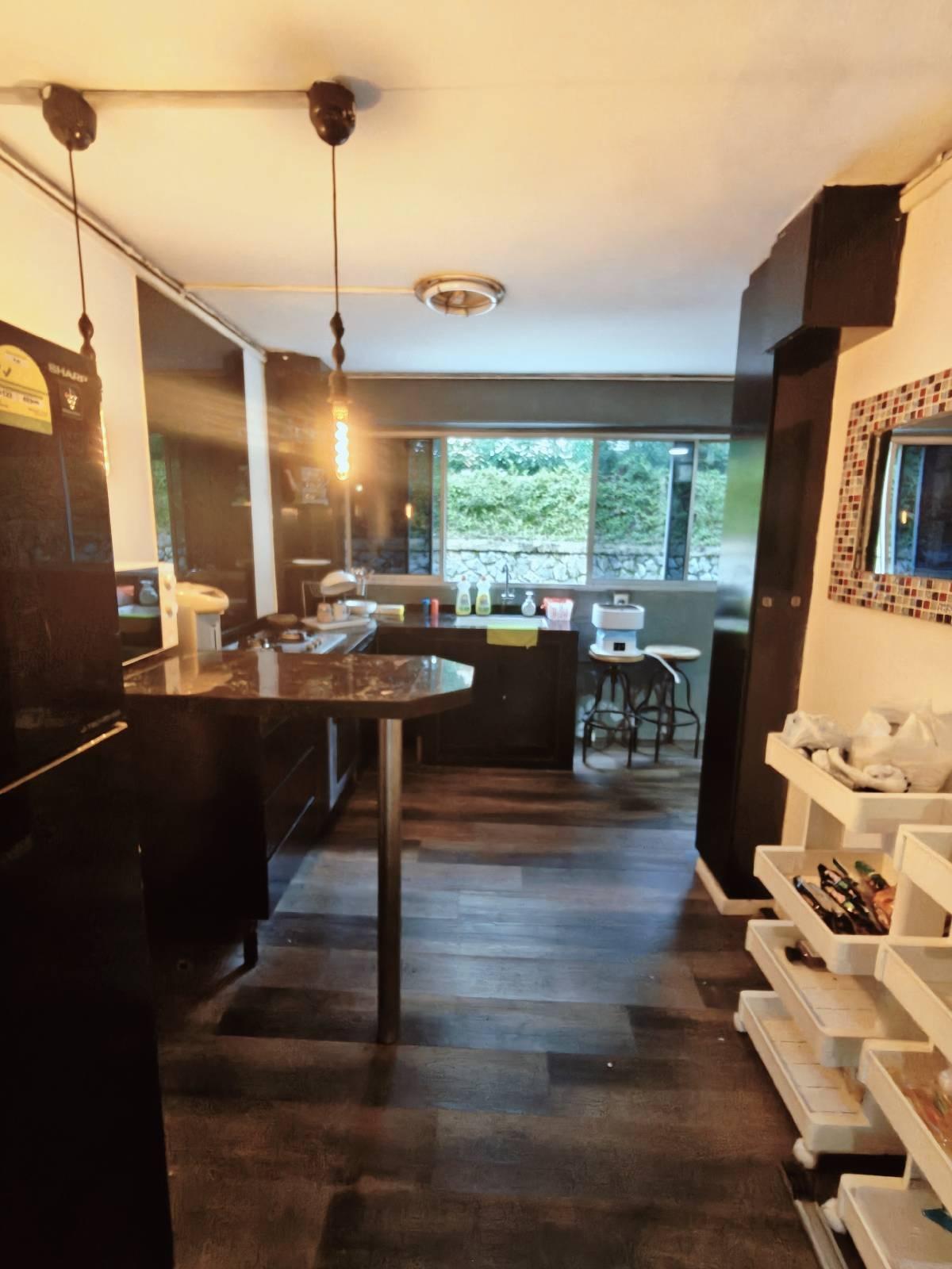 6 Farrer Road HDB Apartment For Sale, $650,000, 3 Bed 2 Bath 980 sqft $663.00 psf