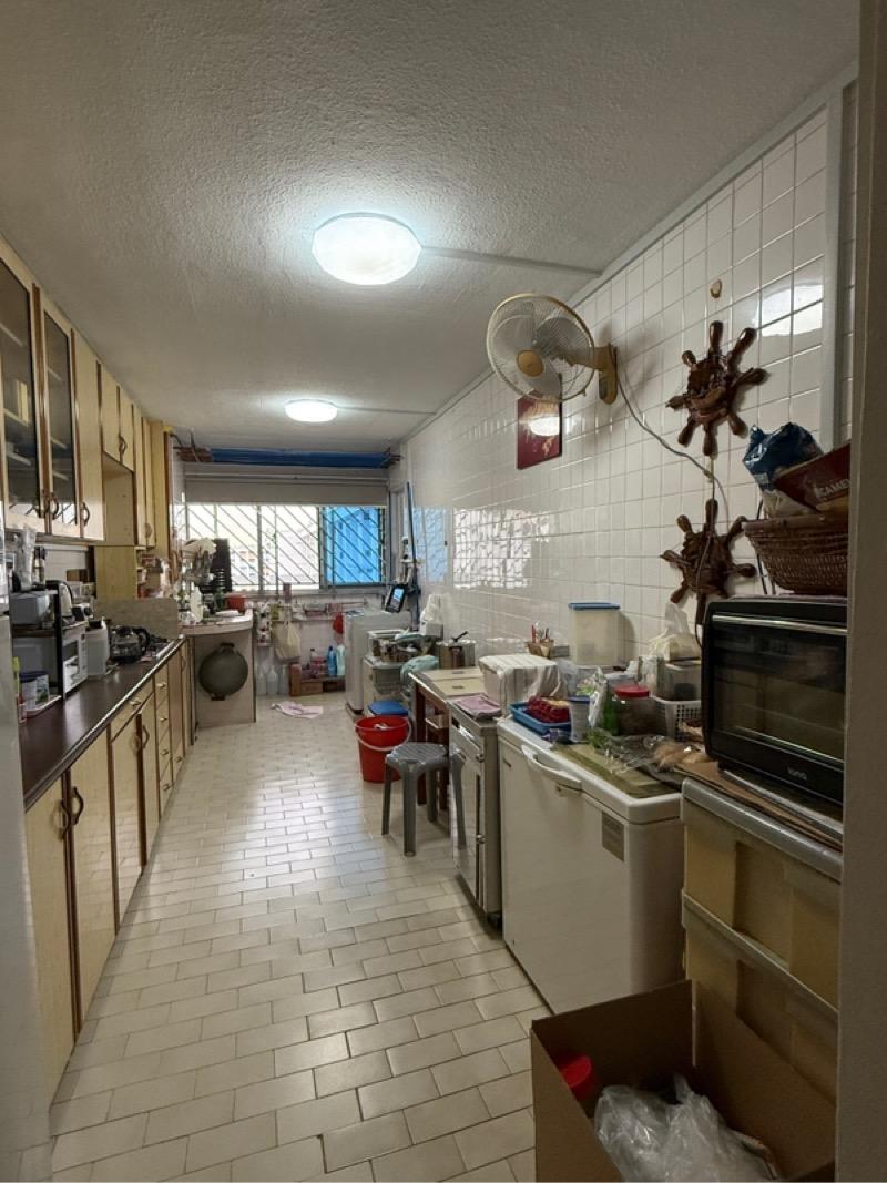 289 Yishun Avenue 6 HDB Apartment For Sale, $488,000, 3 Bed 2 Bath 904 sqft $540.00 psf