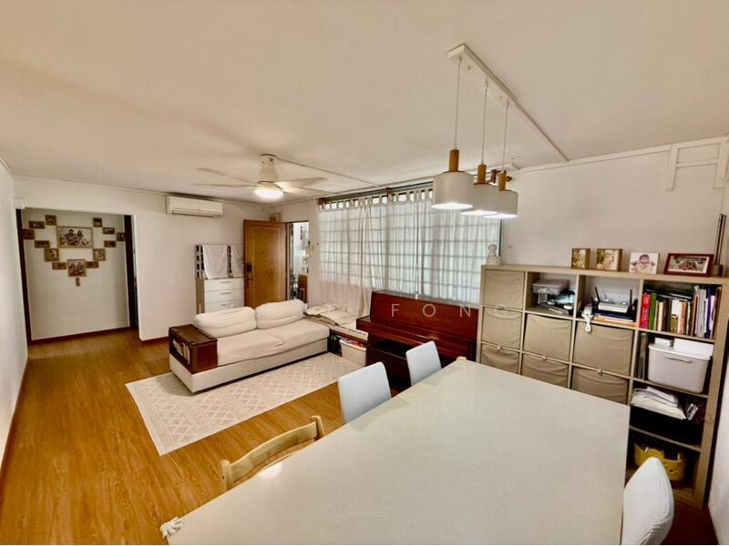 Prop-GPT: HDB Flat: D19 Serangoon 334 Serangoon Avenue 3