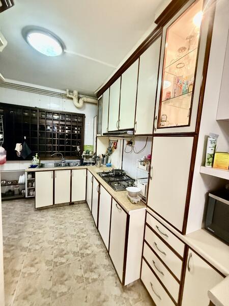 722 Tampines Street 72