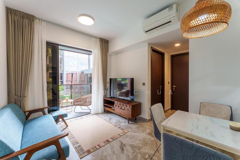 Prop-GPT: Condominium: D27 Yishun The Commodore