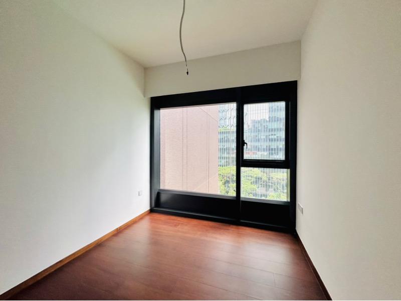 Midtown Modern Condominium For Sale, $1,820,000, 2 Bed 1 Bath 592 sqft $3,074.00 psf