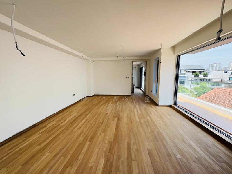 Brand new Semi-D, 4 levels with Lift & Swimming Pool, 5 bedrooms ensuite, modern with roof terrace