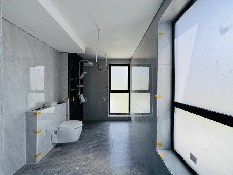 Brand new Semi-D, 4 levels with Lift & Swimming Pool, 5 bedrooms ensuite, modern with roof terrace