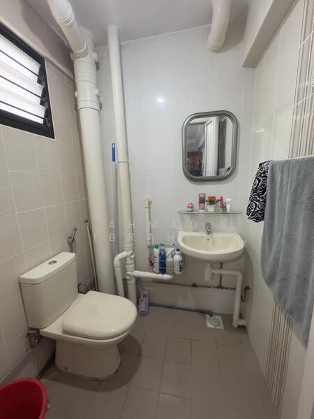 261 Jurong East Street 24