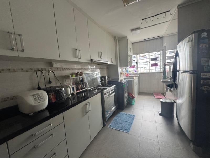 261 Tampines Street 21 HDB Apartment For Sale, $670,000, 3 Bed 2 Bath 107 sqft $6,262.00 psf