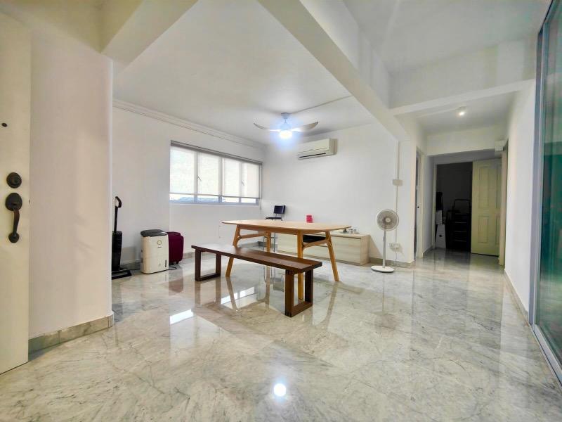 815 Tampines Avenue 4 HDB Apartment For Sale, $800,000, 3 Bed 2 Bath 1,334 sqft $600.00 psf