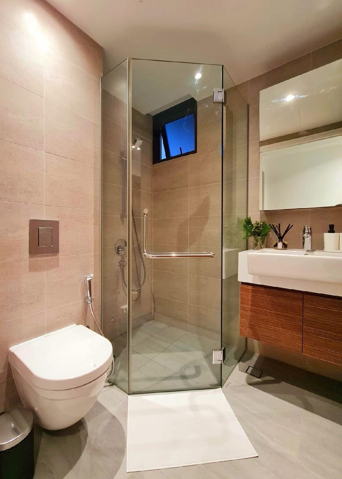 Uptown @ Farrer Condominium For Sale, $1,455,000, 3 Bed 2 Bath 700 sqft $2,079.00 psf