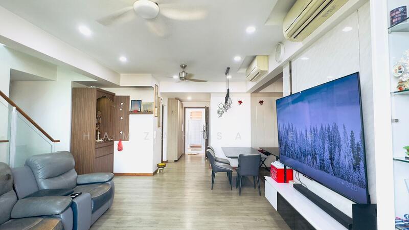 Prop-GPT: Executive Condominium: D27 Yishun 1 Canberra