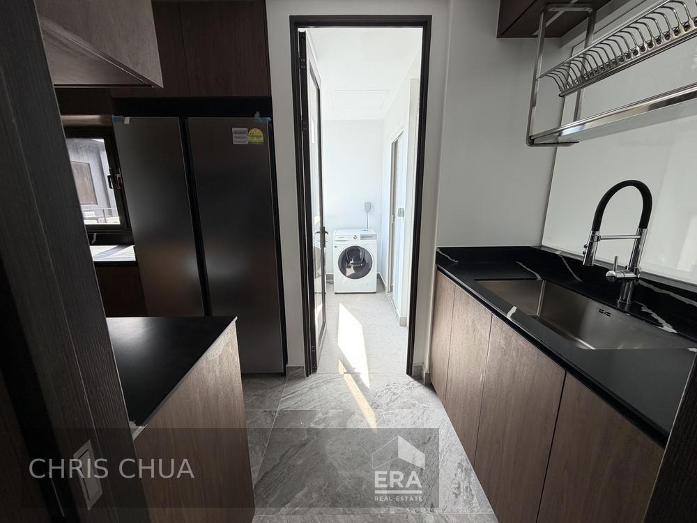 Prop-GPT: Condominium: D27 Yishun The Commodore