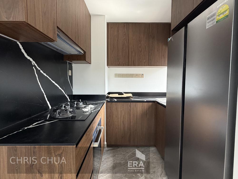 Brand New, High Floor North-south Facing. No Extension.