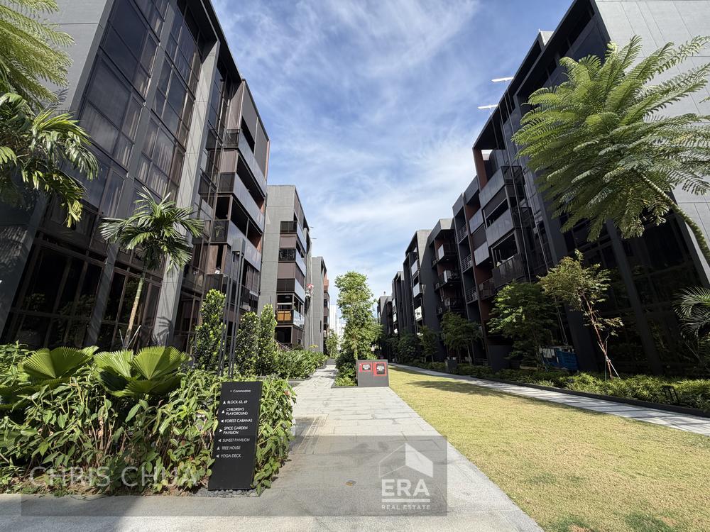 Brand New, High Floor North-south Facing. No Extension.