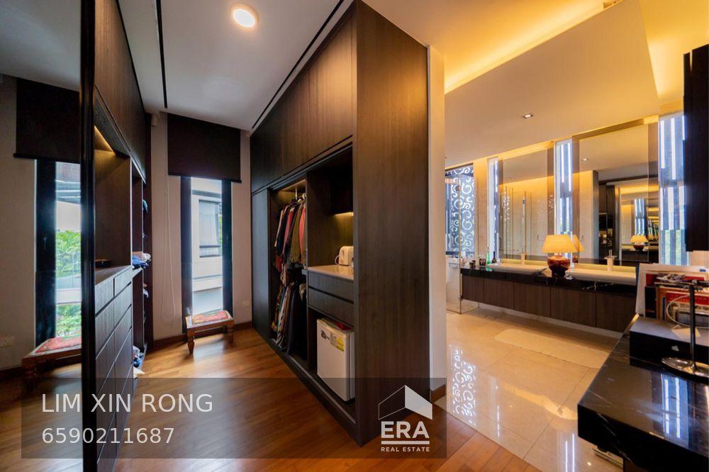 Newly Built, Freehold, With Lap Pool Detached House for Sale