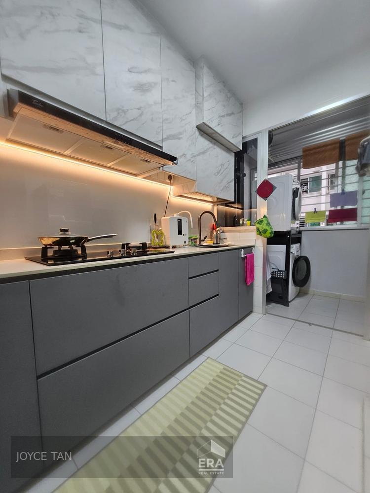 Sembawang Drive, Sembawang, Singapore, D27, 752463: Sgd 480,000: D27 Sembawang HDB - 2 room | Prop-GPT the AI-Powered Property Guru