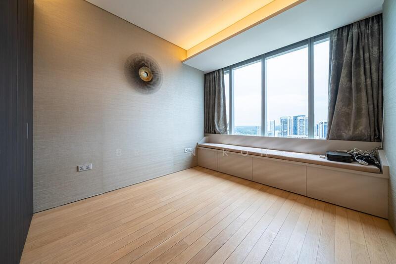 TwentyOne Angullia Park