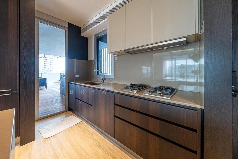 TwentyOne Angullia Park