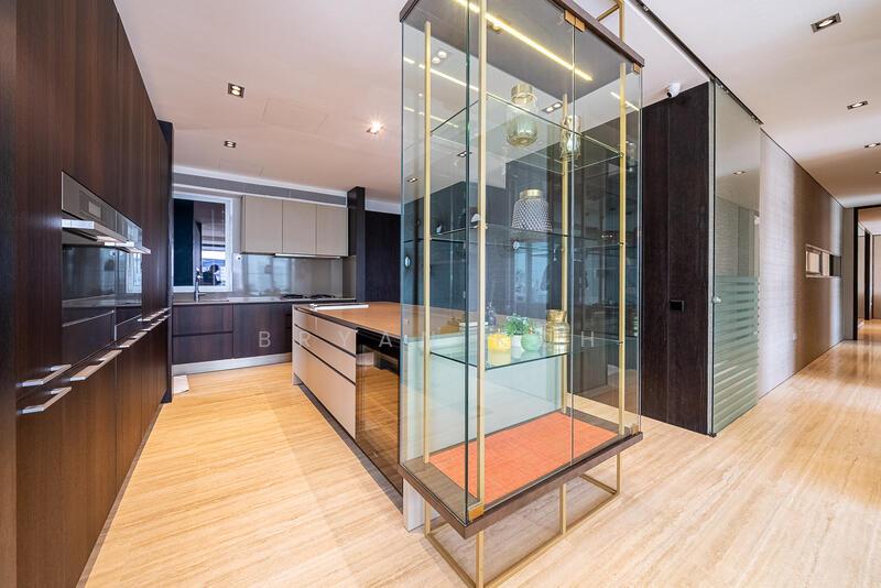 TwentyOne Angullia Park