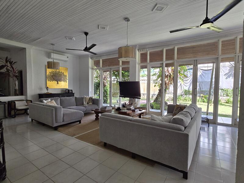 LANDED7772@A Cosy GCB AT $17XX psf AT Good Location.  KL 8382...7772