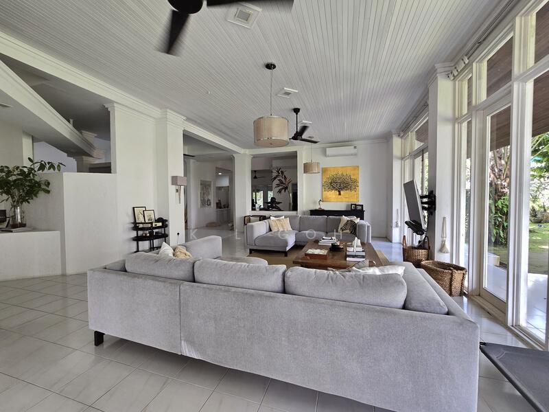 LANDED7772@A Cosy GCB AT $17XX psf AT Good Location.  KL 8382...7772