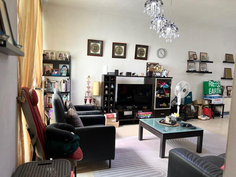 Prop-GPT: Condominium: D27 Yishun Yishun Sapphire