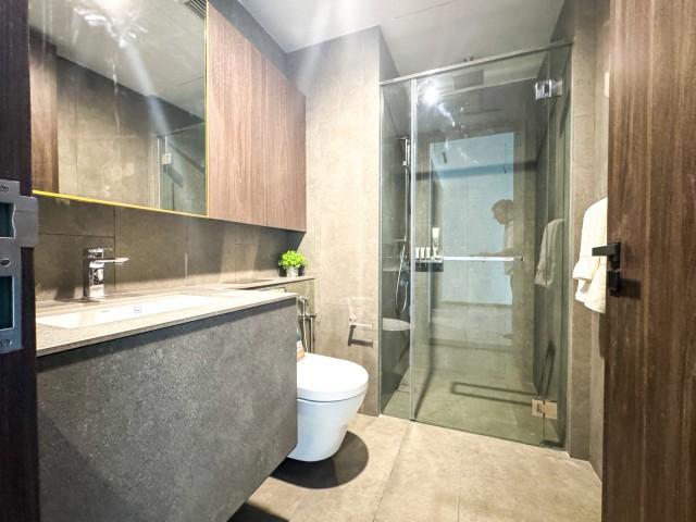 Midtown Modern Condominium For Sale, $1,408,000, 1 Bed 1 Bath 474 sqft $2,970.00 psf