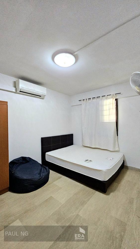 Yishun Street 21, Yishun, Singapore, D27, 760201