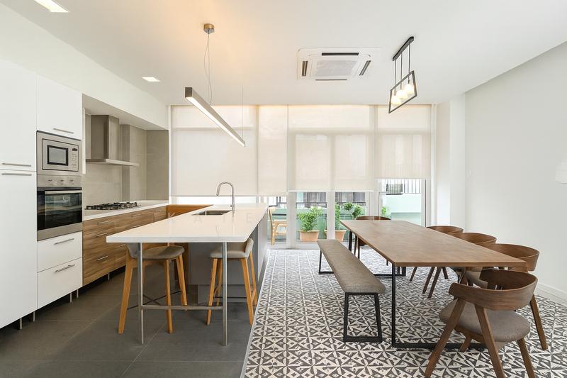 Price AdjustedLift access to 5 levels3.5 Storey with BasementPark 3 Cars