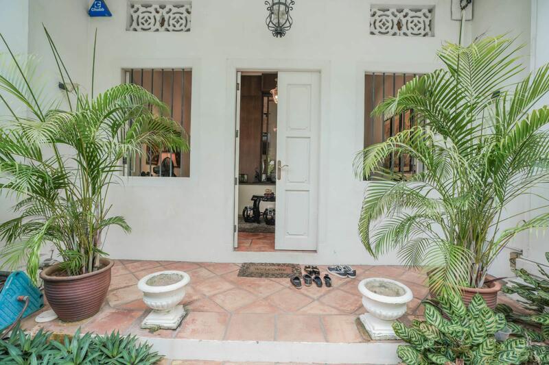 Conservation Terrace House At Cairnhill Road