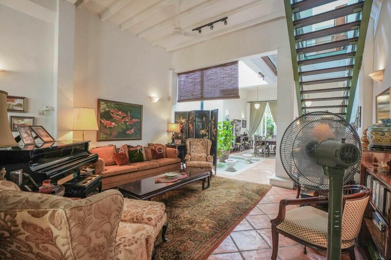 Conservation Terrace House At Cairnhill Road