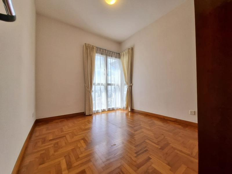 The Bayshore Condominium For Sale, $2,398,000, 4 Bed 3 Bath 1,432 sqft $1,675.00 psf