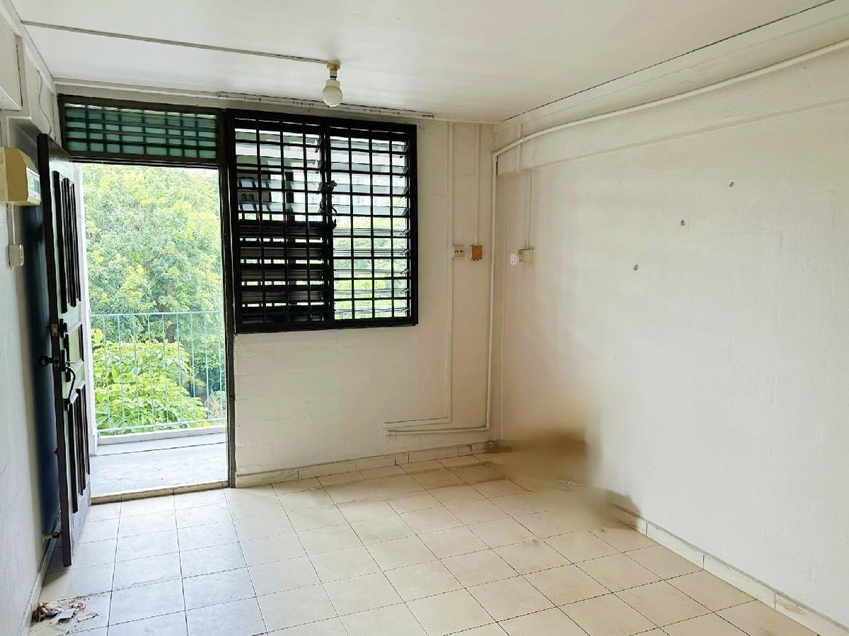 Prop-GPT: HDB Apartment: D03 Tiong Bahru 48 Lower Delta Road