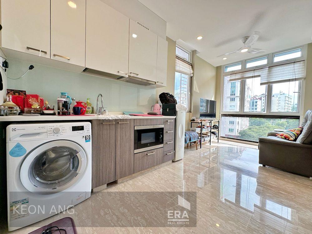 Unblocked View, 1 Bedroom, High Floor