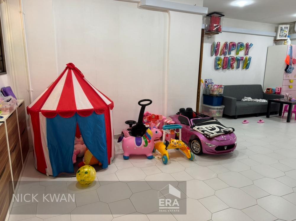 Can Contra, Low Deposit & Early Move in Ok, All Races & Pr Eligible