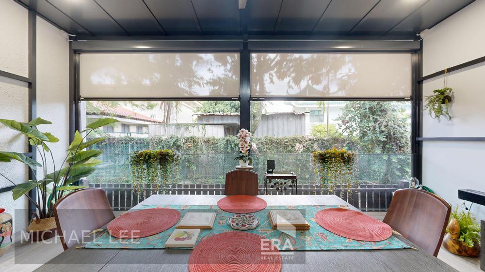 Spacious Landed Living 1km Temasek Primary 100m Covered Walkway to Mrt