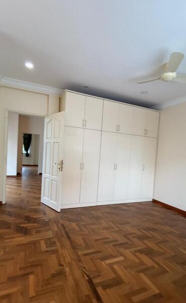 CHEAP Kew Estate Upper East Cost Semi-D 7mins to Mrt  Big Ensuite Rooms