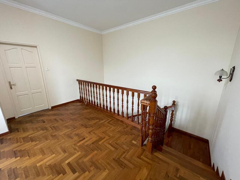 CHEAP Kew Estate Upper East Cost Semi-D 7mins to Mrt  Big Ensuite Rooms