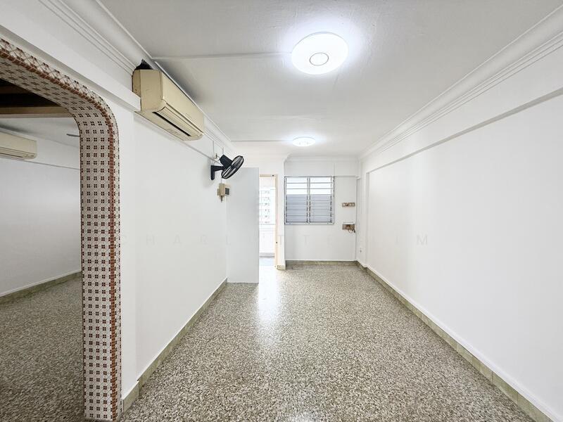 Prop-GPT: HDB Flat: D20 Ang Mo Kio 463 Ang Mo Kio Avenue 10